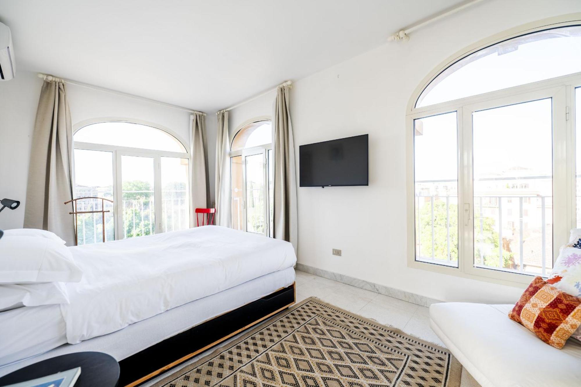 St John Basilica Lovely Tower Apartment Rom